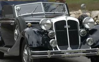 where to find vintage car collections in qatar
